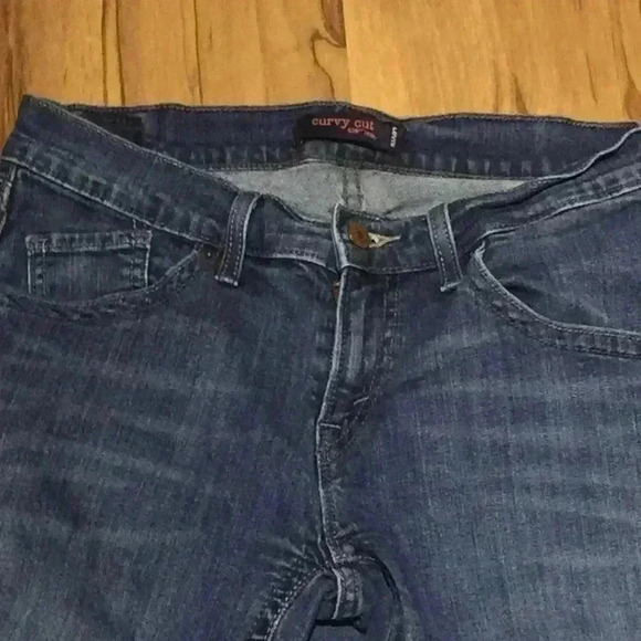 Levi’s 528 Curvy Cut Jeans Size 9M - Picture 2 of 8